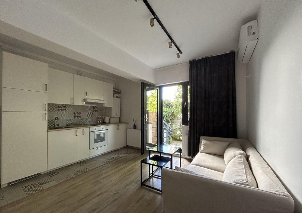 Închiriere studio Ștefan cel Mare – 5 min metrou, curte 30 mp