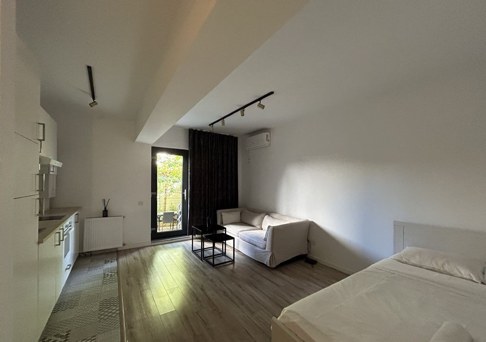Închiriere studio Ștefan cel Mare – 5 min metrou, curte 30 mp