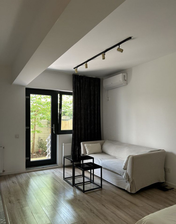 Închiriere studio Ștefan cel Mare – 5 min metrou, curte 30 mp