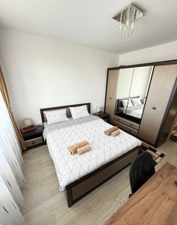 Apartament 2 camere de închiriat, zona Tractorul