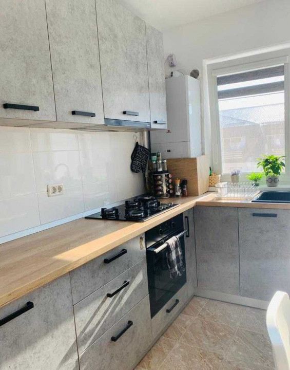 Apartament 2 camere, mobilat și utilat – zonă liniștită, Brașov