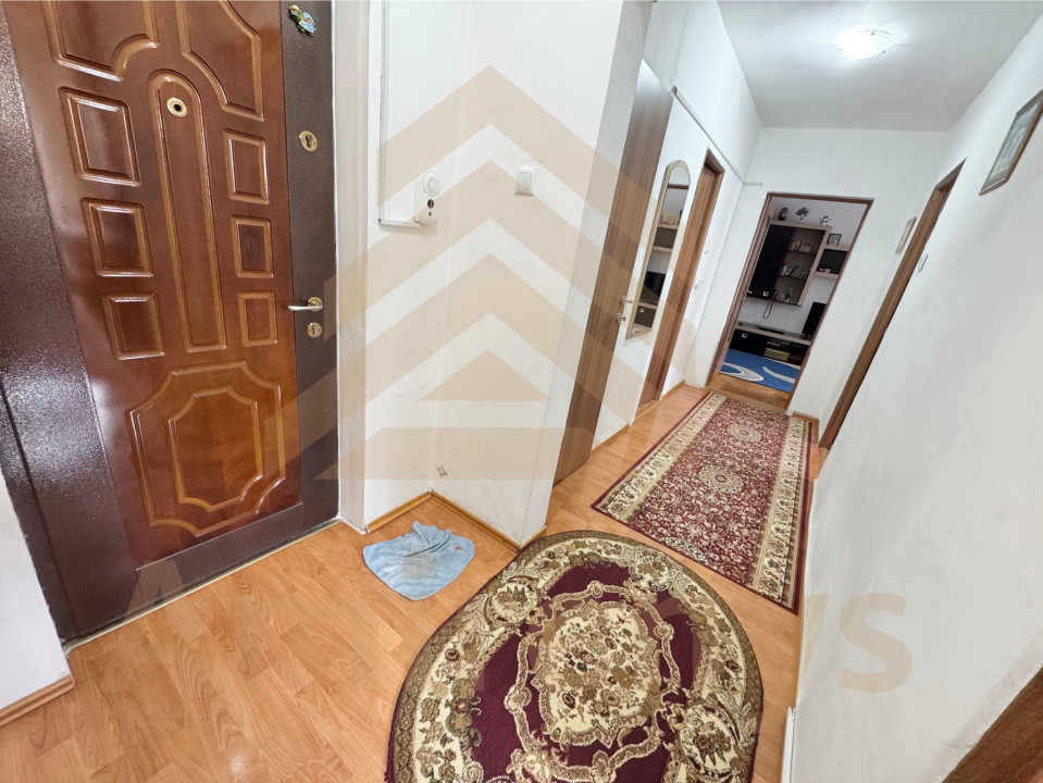 Apartament de vânzare – Zona Astra, Strada Zizinului | Comision 0% | Boxă la sub