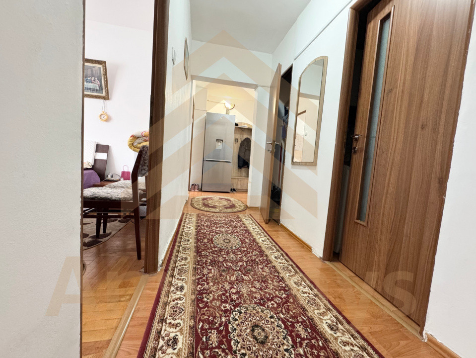 Apartament de vânzare – Zona Astra, Strada Zizinului | Comision 0% | Boxă la sub