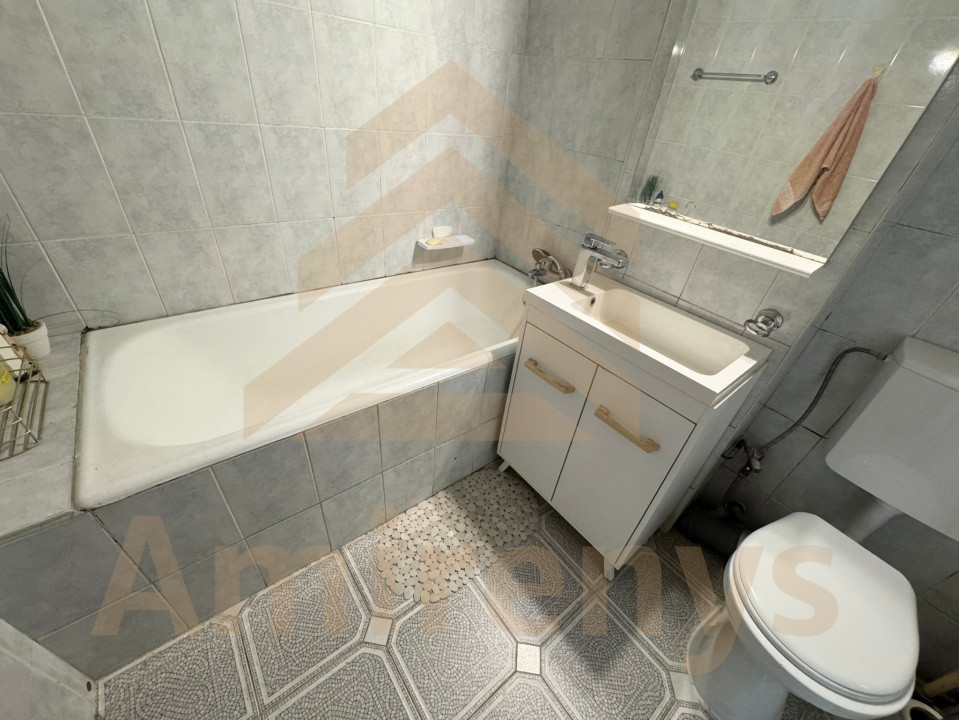 Apartament 3 camere de închiriat – Calea București