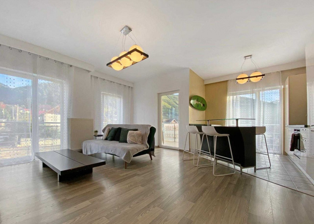 Apartament 3 camere de închiriat – Zona Bunloc, Brașov