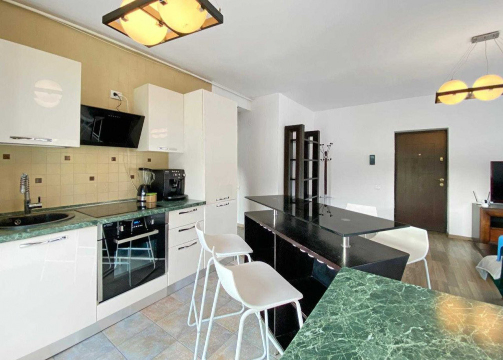 Apartament 3 camere de închiriat – Zona Bunloc, Brașov