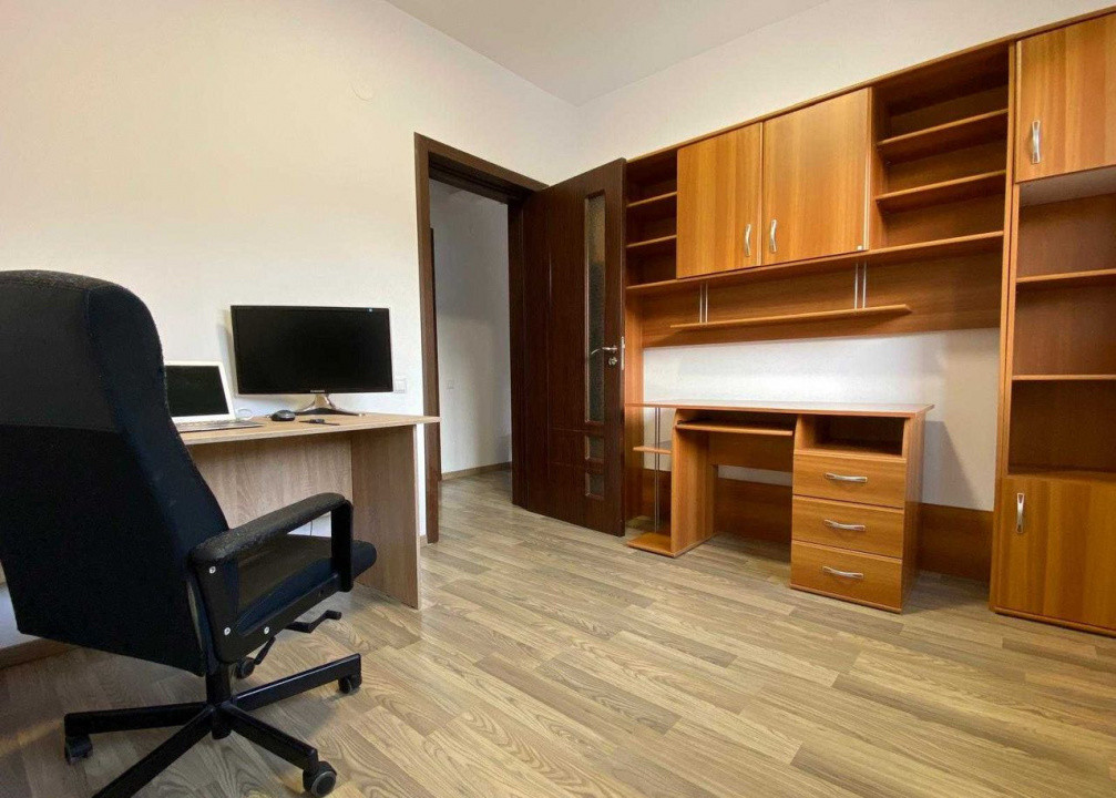 Apartament 3 camere de închiriat – Zona Bunloc, Brașov