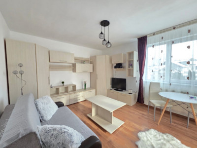 Garsonieră spațioasă Coresi / Tractorul – Bloc Nou, Parcare, Complet Mobila