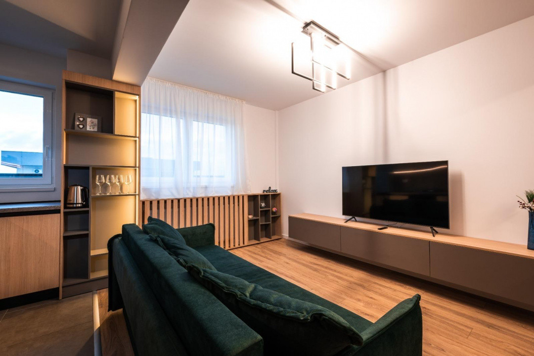 Studiou modern de închiriat în Brașov, terasă impresionantă