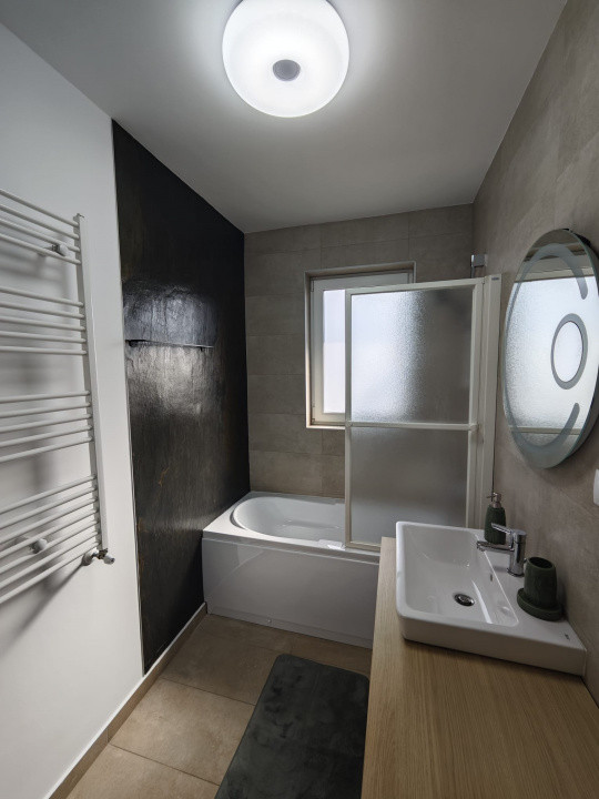 Studiou modern de închiriat în Brașov, terasă impresionantă