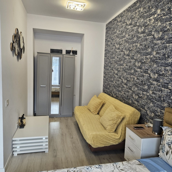 Garsonieră decomandată de închiriat brasov – mobilată, utilată, parcare privat