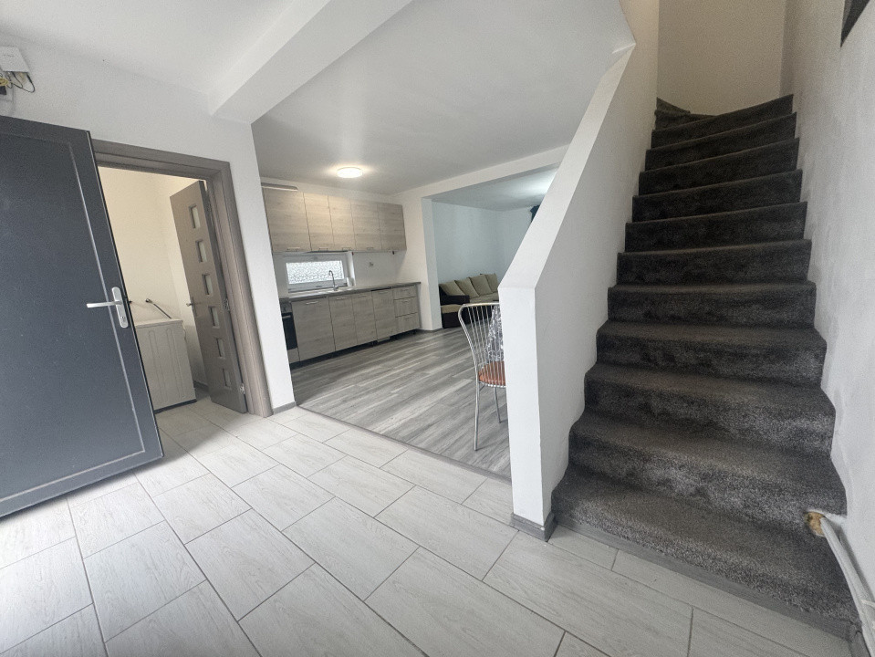 Casă tip duplex de închiriat – Izvor, Brașov