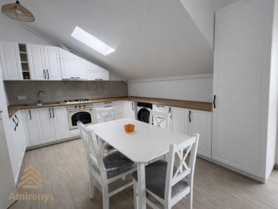 Apartament 3 camere de vânzare între Hărman și Sânpetru – modern, parcare privat
