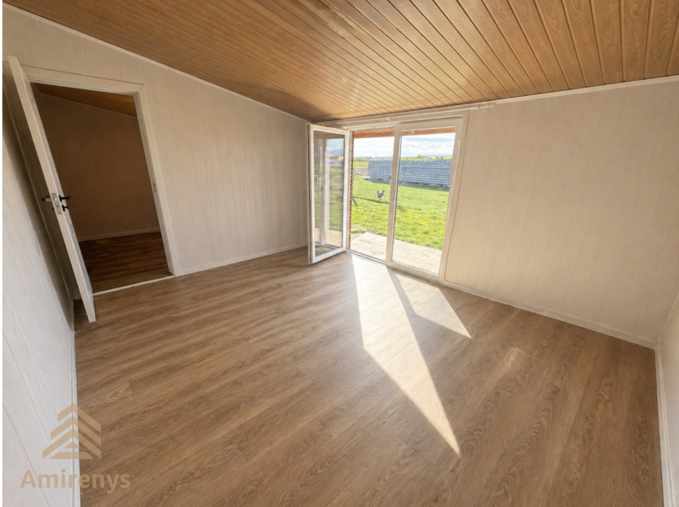 Casă de vânzare Hălchiu, proprietate modernă cu teren generos