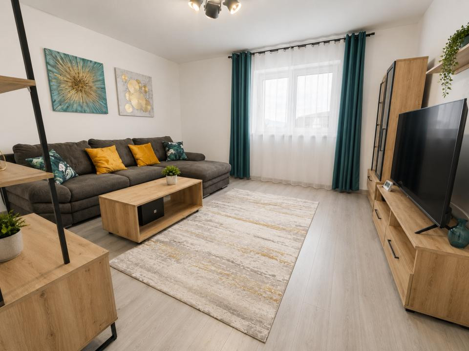 Apartament 2 Camere De Închiriat | Aproape De Coresi | Parcare Inclusă