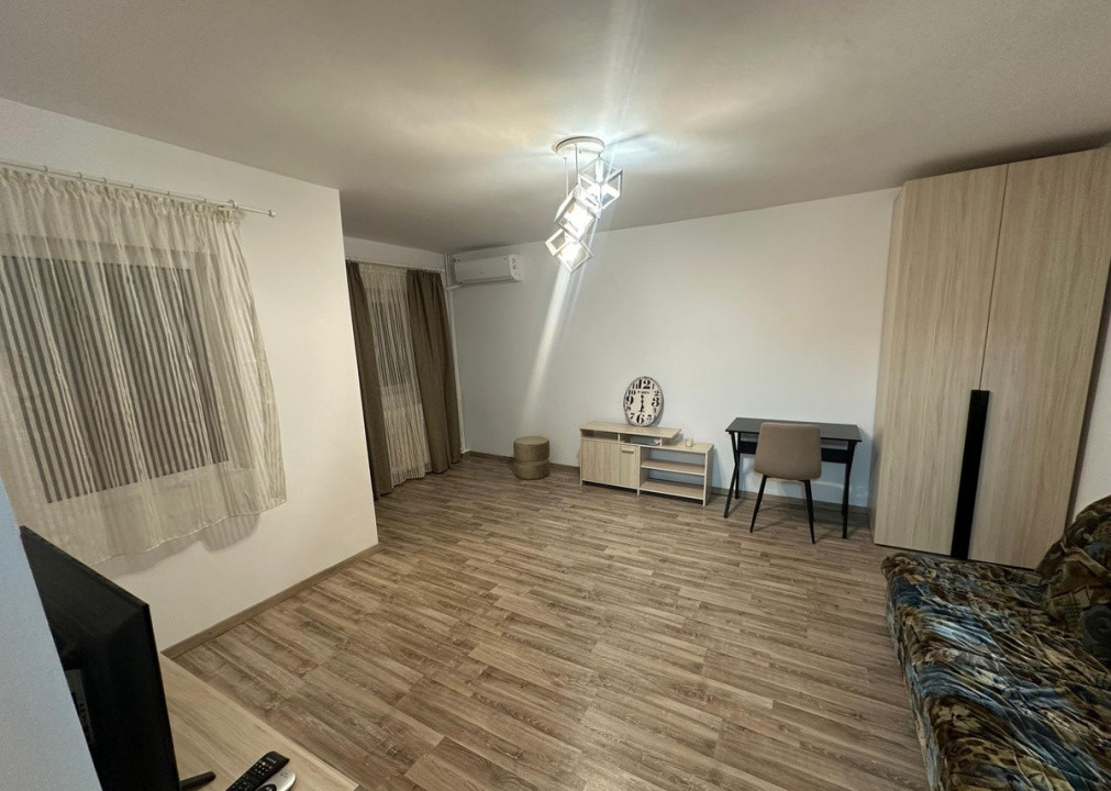 Garsonieră spațioasă renovată complet – la doar 7-10 minute de metrou Brâncovean