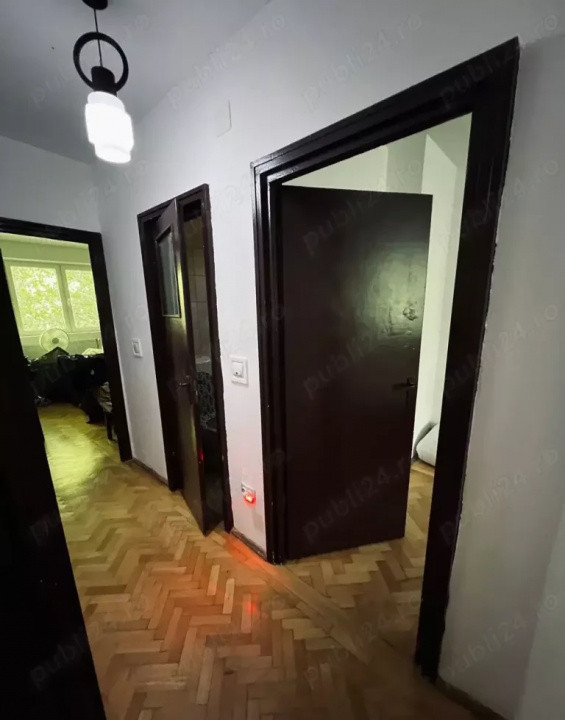 Apartament 3 camere renovat de vanzare, Pajura – Sector 1, București