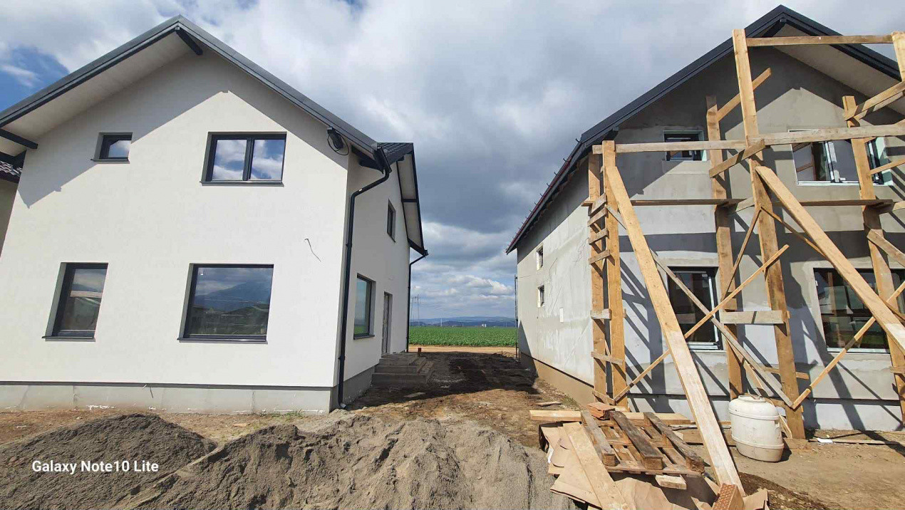 Vilă 4 camere, 110 mp utili,teren,300 mp–Zona Izvor, Brașov–0%