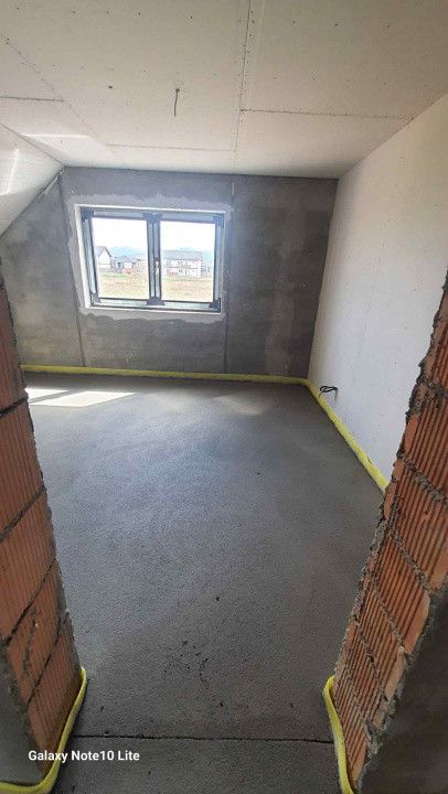 Vilă 4 camere, 110 mp utili,teren,300 mp–Zona Izvor, Brașov–0%