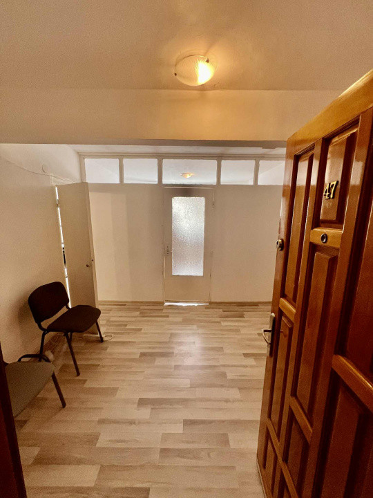 Garsonieră decomandată | 34 mp | etaj intermediar | Brașov