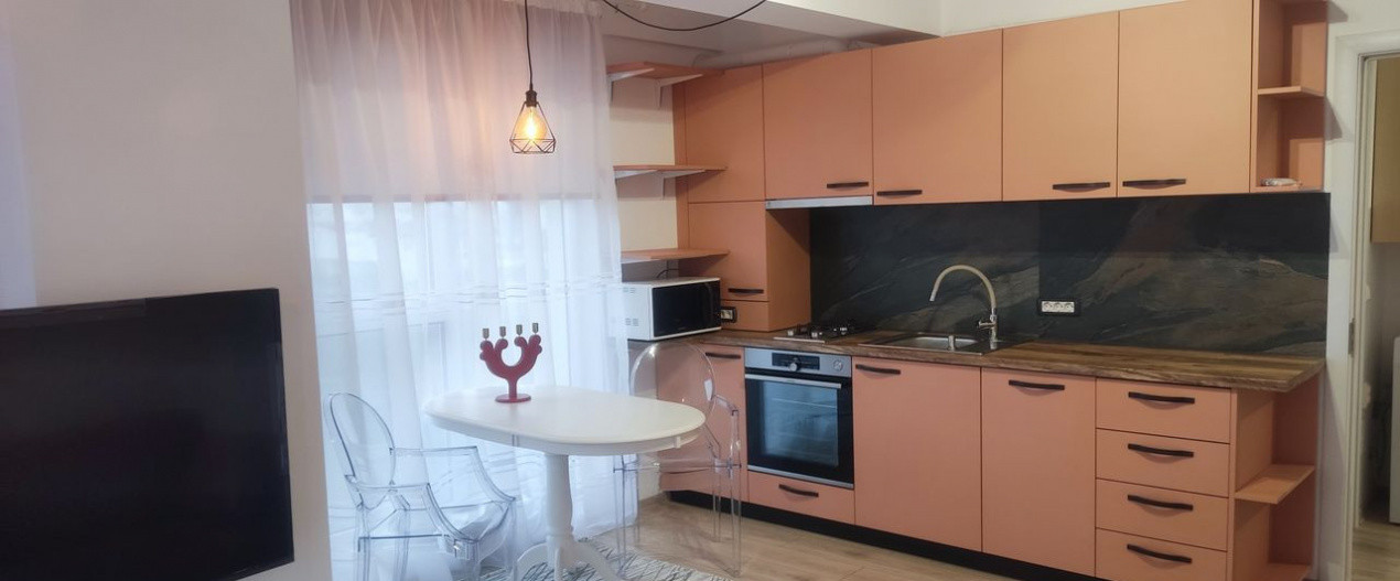 Apartament 2 Camere de inchiriat Tunari strada Stefan Cel Mare
