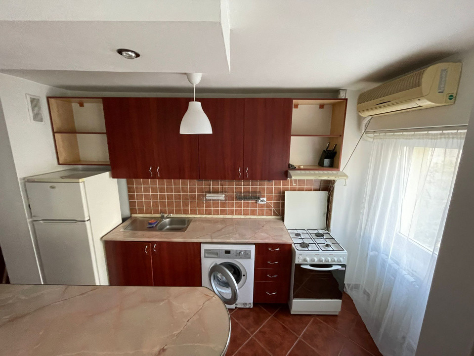 Garsoniera de Inchiriat Bulevardul Ghica Tei 42mp
