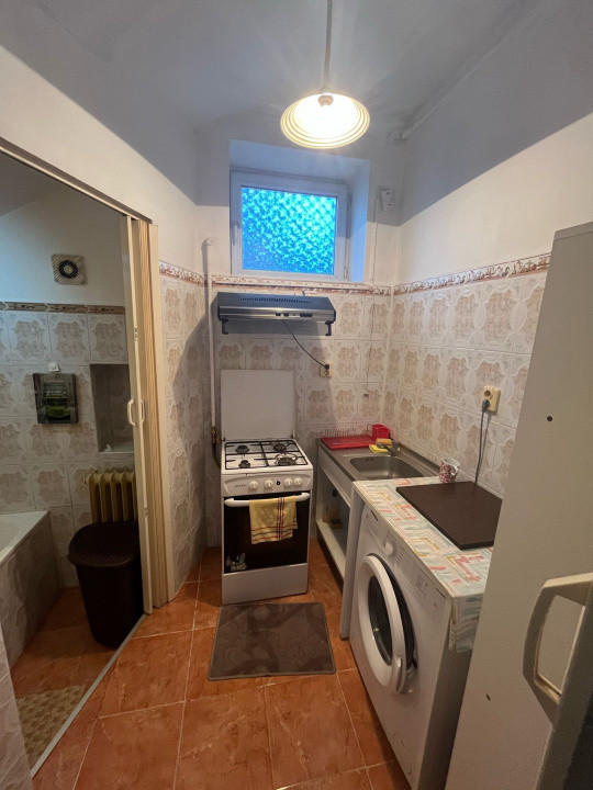 Garsonier de Inchiriat ASE Piata Romana