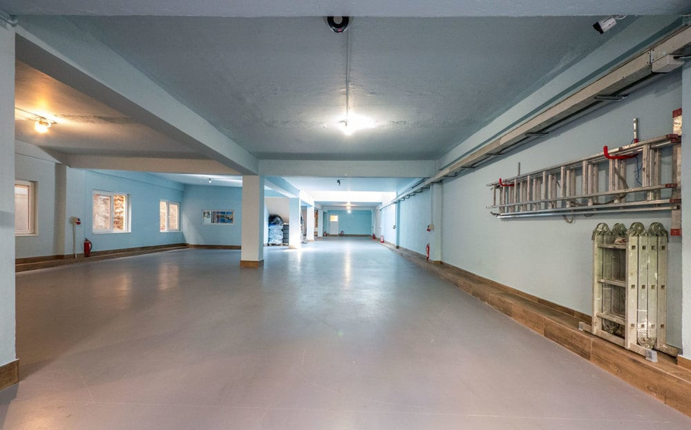 Cladire Recent Renovata de Vanzare strada Telita 10 minute de Unirii